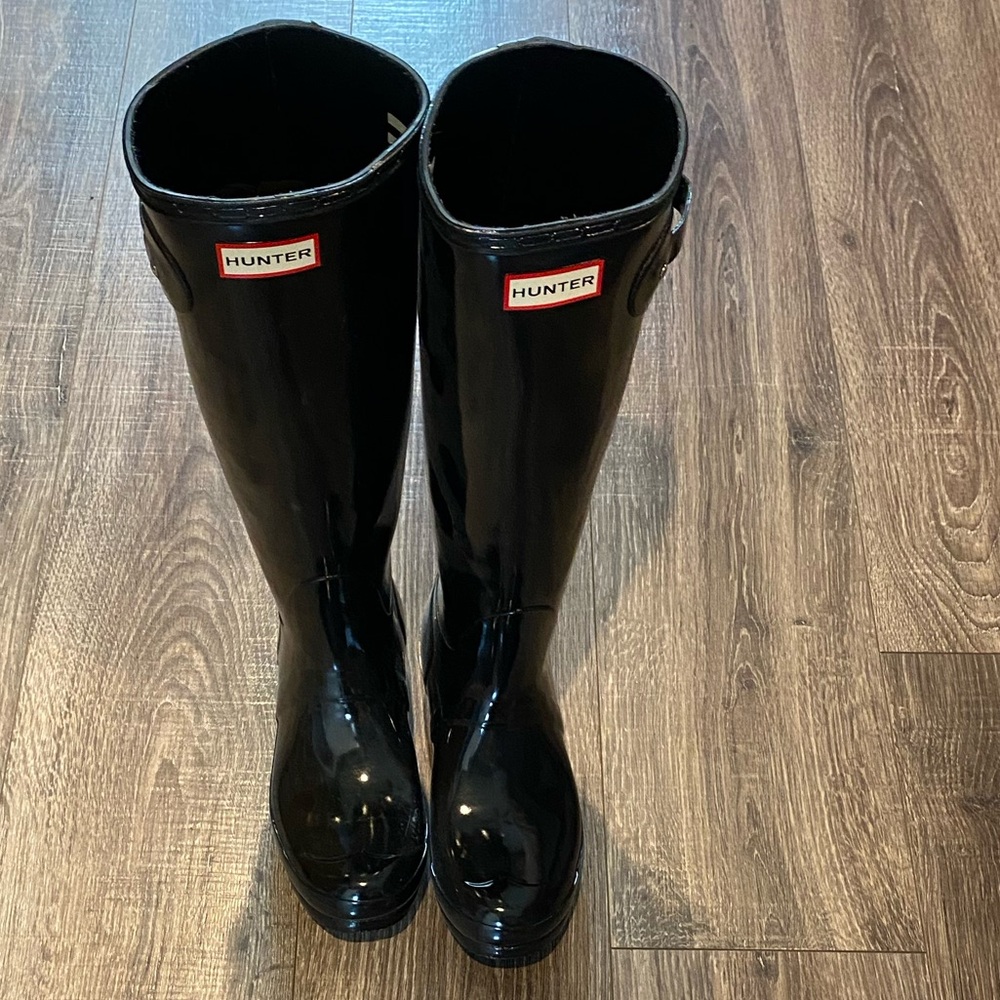 Women’s Hunter Boot. Size 8. EUC.